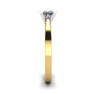 Anel de diamante corte princesa estilo futurista em ouro amarelo - Foto 2