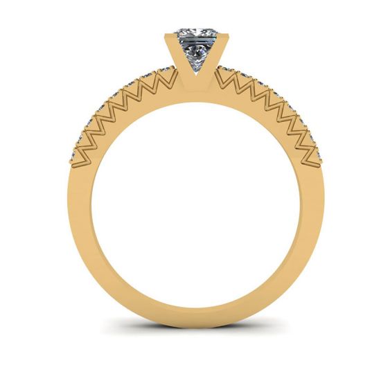 Anel de Diamante Corte Princesa em V com Pave Lateral em Ouro Amarelo, More Image 0
