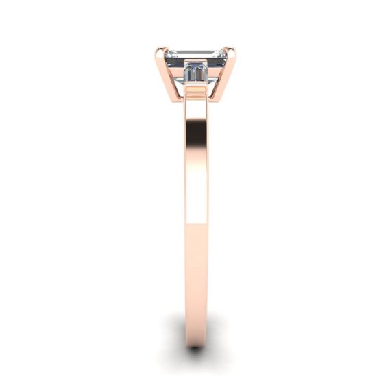 Anel de diamante baguete com corte esmeralda e lateral ouro rosa,  Ampliar imagem 3