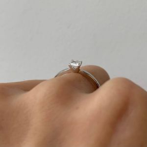 Anel de diamante corte princesa - Foto 4