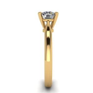 Anel de diamante clássico com um diamante em ouro amarelo - Foto 2