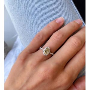 Anel de diamante amarelo oval de 1,13 quilates com halo de ouro rosa - Foto 4