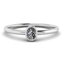 Anel Pequeno Oval com Diamante La Promesse