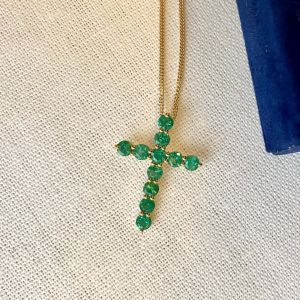 pingente de cruz esmeralda - Foto 3